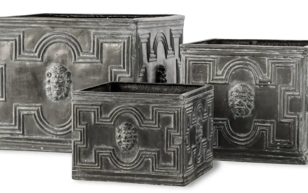 Elizabethan Planter and Trough